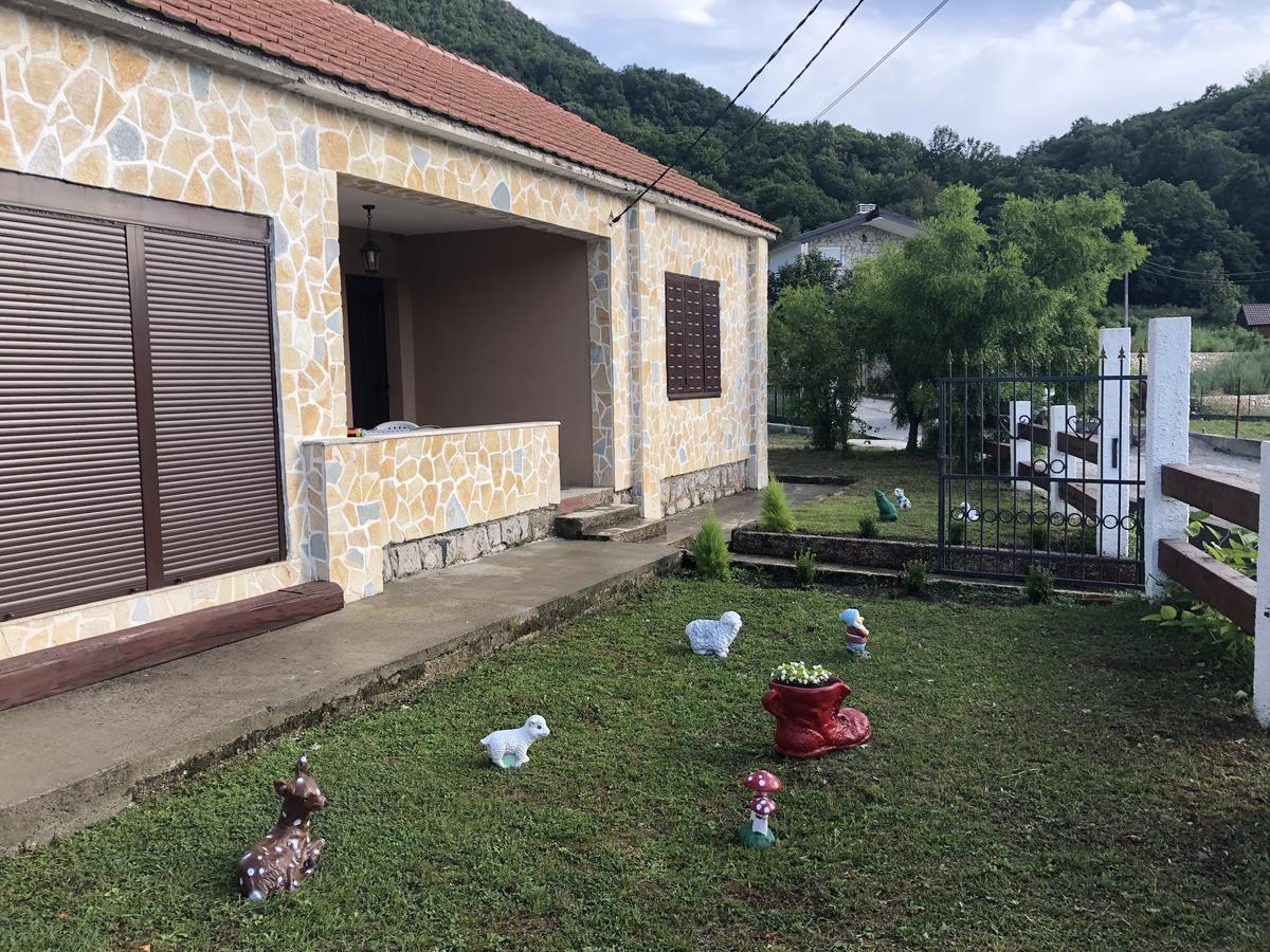 Holiday Home Ivana Virpazar Ngoại thất bức ảnh