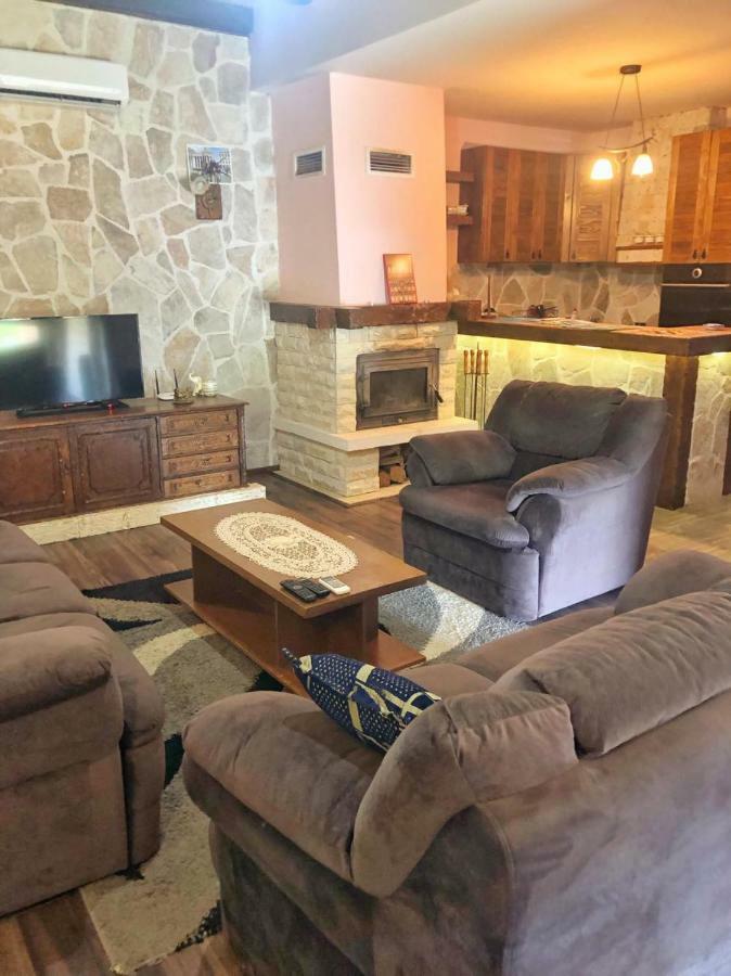 Holiday Home Ivana Virpazar Ngoại thất bức ảnh